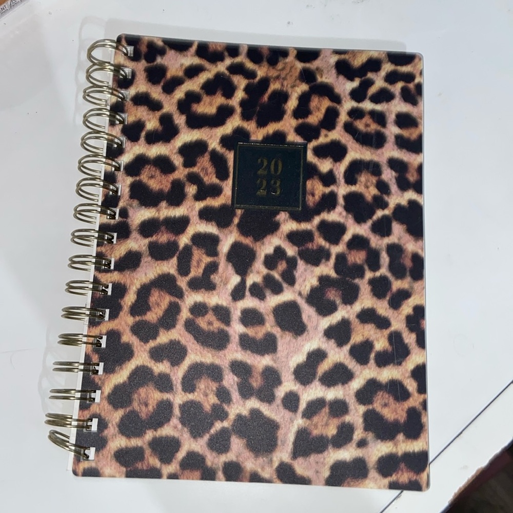 2023-2024 leopard print Planner with Notes Pages Weekly/Monthly